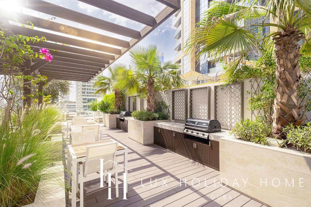 Lux Contemporary Suite With Full Marina View 6 Dubai Bagian luar foto