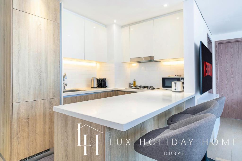 Lux Contemporary Suite With Full Marina View 6 Dubai Bagian luar foto